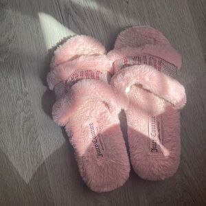 Juicy couture slippers
